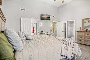 21 Jonathan Ct, Lake Ozark, MO 65049 - Photo 8