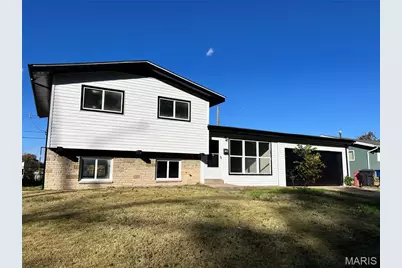 12 Trinity Lane, Florissant, MO 63031 - Photo 1