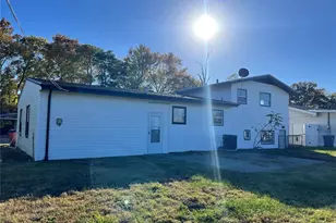 12 Trinity Ln, Florissant, MO 63031 - Photo 2