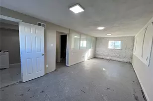 12 Trinity Ln, Florissant, MO 63031 - Photo 16