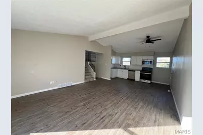 12 Trinity Lane, Florissant, MO 63031 - Photo 4