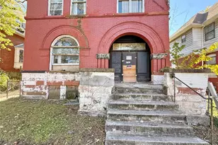 4762 Labadie Ave, Saint Louis, MO 63115 - Photo 2