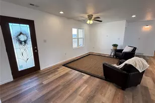 108 Whipporwill Ln, Hannibal, MO 63401 - Photo 2