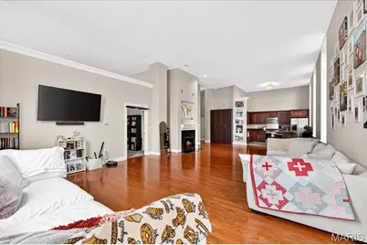 1515 Lafayette Avenue #211, Saint Louis, MO 63104 - Photo 8