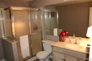 4 Ridgewoods Ct, Saint Peters, MO 63376 - Photo 10