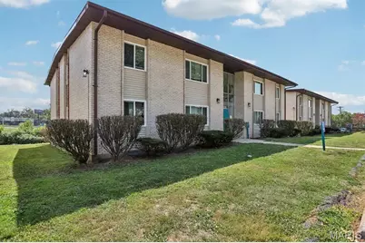 1333 North Garden Drive Drive #Apt C, Saint Louis, MO 63138 - Photo 1