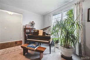 1056 Sandfort Farm Dr, Saint Charles, MO 63301 - Photo 8