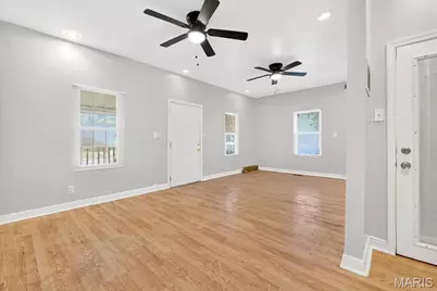 6528 Mount Avenue, Saint Louis, MO 63121 - Photo 8