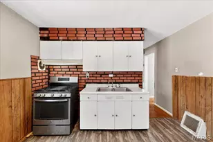 9746 Millburn Dr, Saint Louis, MO 63136 - Photo 14