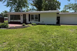 3095 Harness Dr, Florissant, MO 63033 - Photo 4