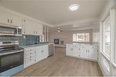 3095 Harness Drive, Florissant, MO 63033 - Photo 8