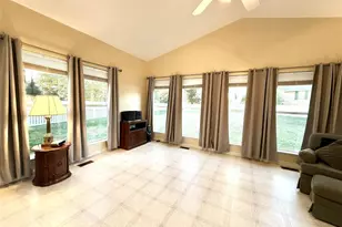 814 Summit Glen Ct, Fenton, MO 63026 - Photo 4