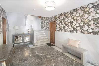 4512 Westminster Place #2E, Saint Louis, MO 63108 - Photo 2