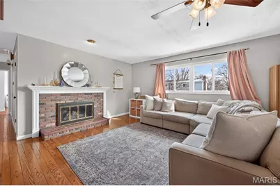9756 Wickstrom Terrace, Saint Louis, MO 63123 - Photo 12