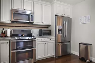 1151 Mill Crossing Dr, Saint Louis, MO 63141 - Photo 10