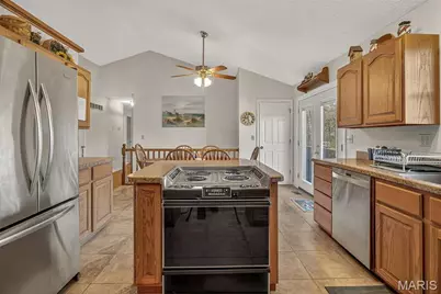 12194 Cedar Circle Drive, Saint Genevieve, MO 63670 - Photo 18