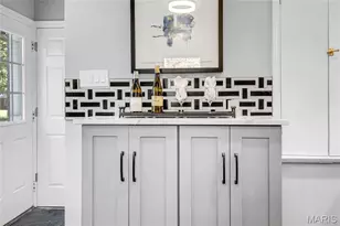 7369 Trenton Ave, University City, MO 63130 - Photo 8