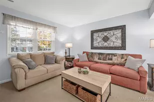 1406 Peacock Ln, Brentwood, MO 63144 - Photo 4