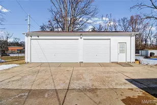8239 Cadillac Ln, Saint Louis, MO 63134 - Photo 28