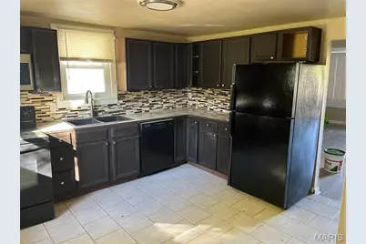 9833 Balboa Drive, Saint Louis, MO 63136 - Photo 2