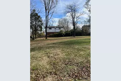 2238 University Street, Saint Louis, MO 63107 - Photo 2