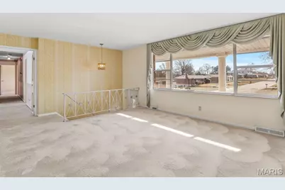 4701 Sunnyview Drive, Unincorporated, MO 63128 - Photo 2