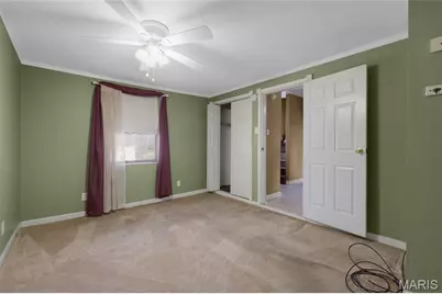 8625 S Grand Avenue, Saint Louis, MO 63125 - Photo 10