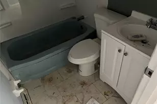 10147 Mayfair Dr, Saint Louis, MO 63136 - Photo 4