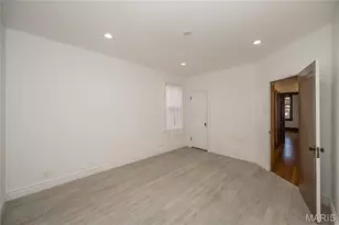 8000 Venetian Dr, Saint Louis, MO 63105 - Photo 40
