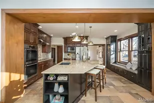 8000 Venetian Dr, Saint Louis, MO 63105 - Photo 14