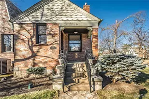 8000 Venetian Dr, Saint Louis, MO 63105 - Photo 6