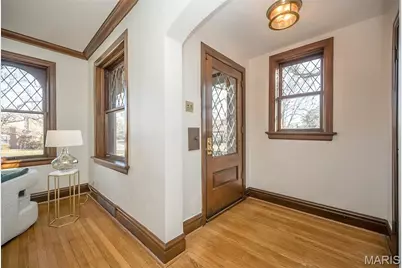 8000 Venetian Drive, Saint Louis, MO 63105 - Photo 8