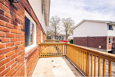 528 Oakland Hills Drive, Chesterfield, MO 63017 - Photo 22