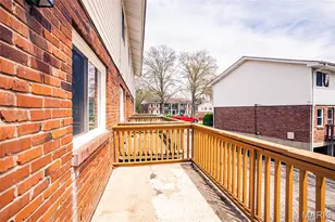 528 Oakland Hills Dr, Chesterfield, MO 63017 - Photo 22