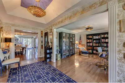 584 Sunbridge Drive, Chesterfield, MO 63017 - Photo 2