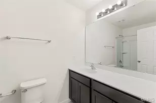 12240 Louiselle Park Dr, Maryland Heights, MO 63146 - Photo 16