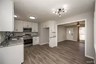 1304 Kew Gardens Dr, Florissant, MO 63031 - Photo 10