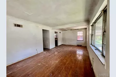 4418 Dryden Avenue, Saint Louis, MO 63115 - Photo 10