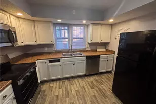 10053 Diamond Dr, Riverview, MO 63137 - Photo 18