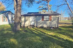 210 N Sloan St, Lebanon, MO 65536 - Photo 16