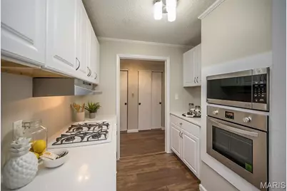 10381 Oxford Hill Drive #22, Saint Louis, MO 63146 - Photo 8