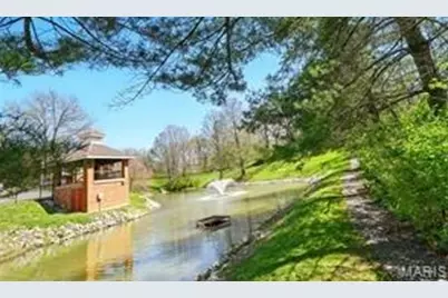 1949 Hunting Lake Court #304, Kirkwood, MO 63122 - Photo 22