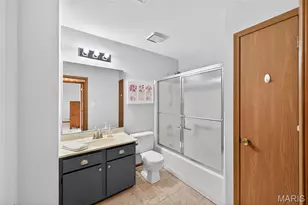 134 Cascade Terrace Dr, Ballwin, MO 63021 - Photo 26