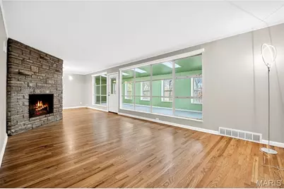 10067 Springwood Drive, Ladue, MO 63124 - Photo 6