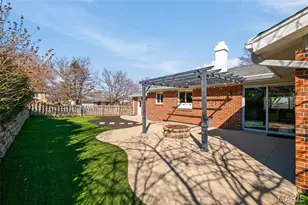 12266 Ravelle Dr, Unincorporated, MO 63146 - Photo 4