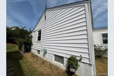 5581 Sunbury Avenue, Country Club Hills, MO 63136 - Photo 6