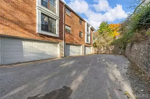 916 Claytonbrook Dr, Ballwin, MO 63011 - Photo 30