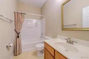 160 New Holland Dr, Chesterfield, MO 63017 - Photo 26