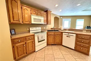 2206 Cherry Blossom Cir Circle, Lebanon, MO 65536 - Photo 16