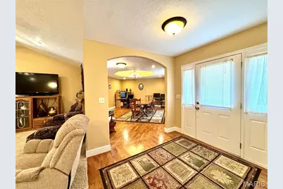 2206 Cherry Blossom Cir. Circle, Lebanon, MO 65536 - Photo 4